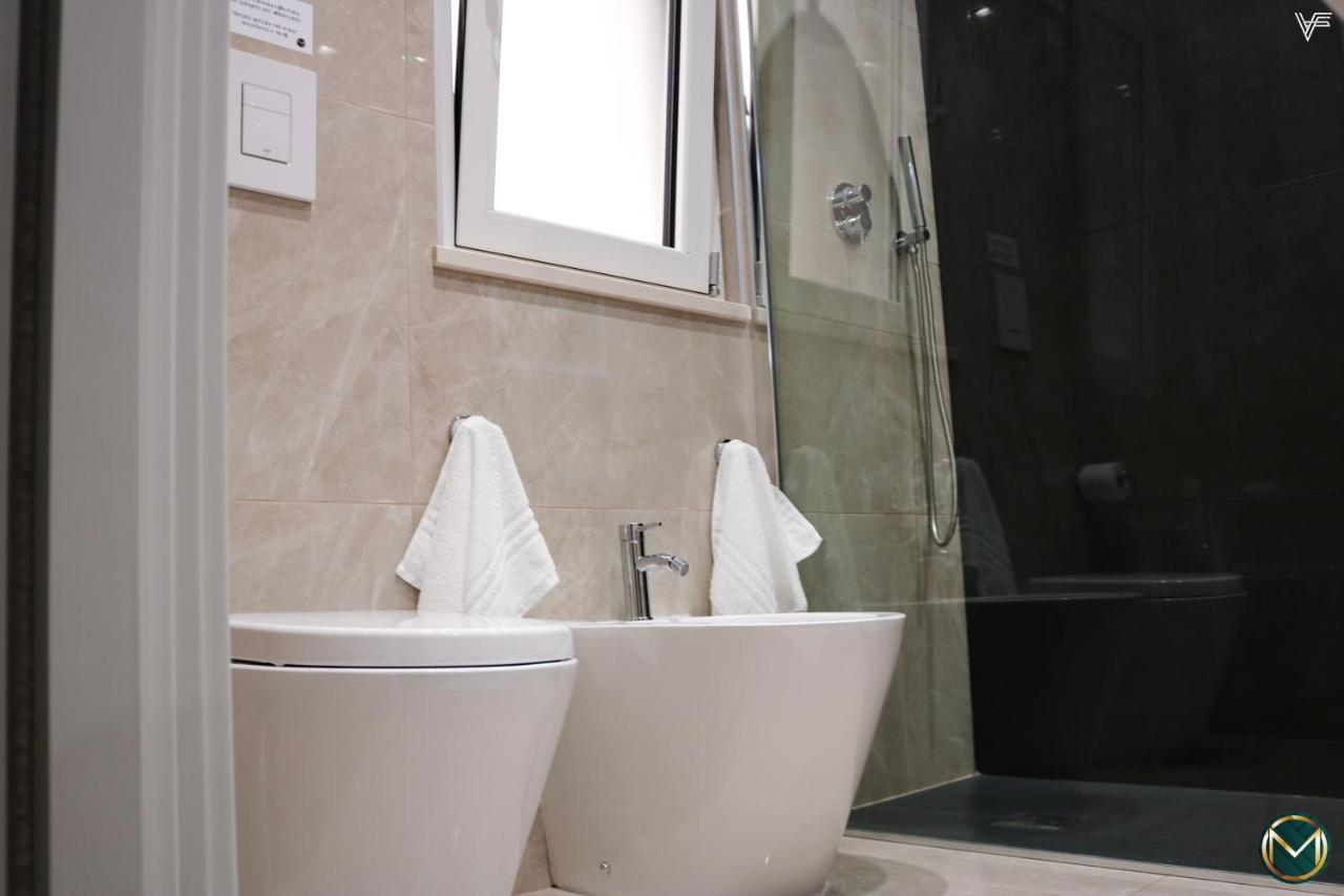 Margherita Boutique Rooms 마르게리타디사보이아 외부 사진