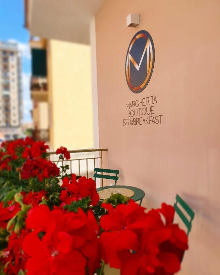Margherita Boutique Rooms 마르게리타디사보이아 외부 사진